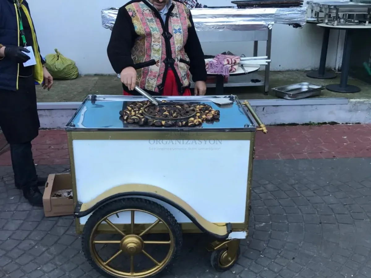 Organizasyon Masa Düzeni İstanbul - Reel Organizasyon gerçek kurulum görseli