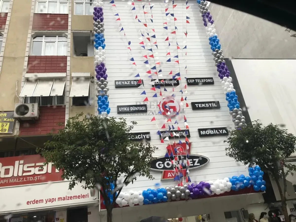 Organizasyon Masa Düzeni İstanbul - Reel Organizasyon gerçek kurulum görseli