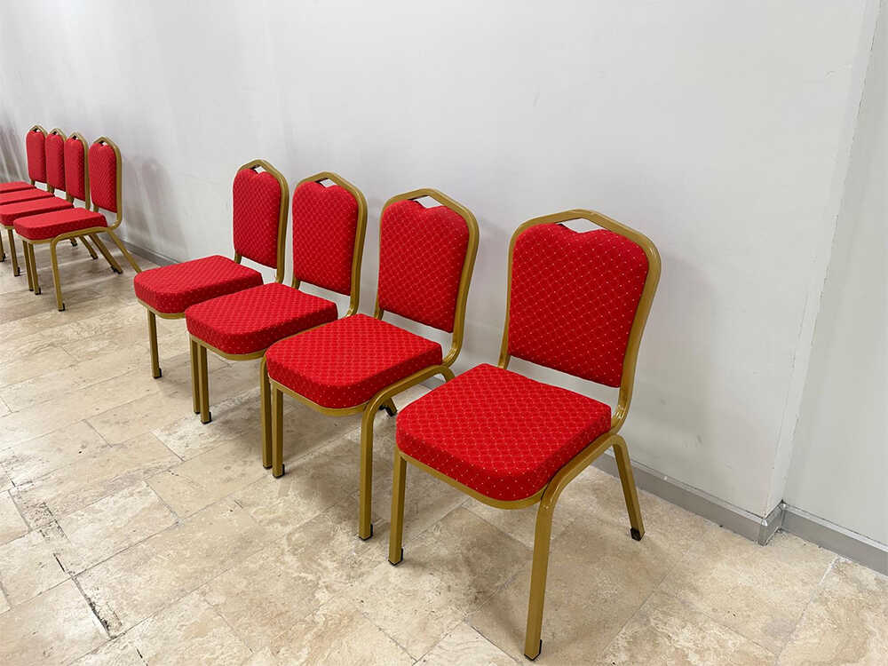 Hilton Sandalye Kiralama İstanbul | 2026 Fiyatları