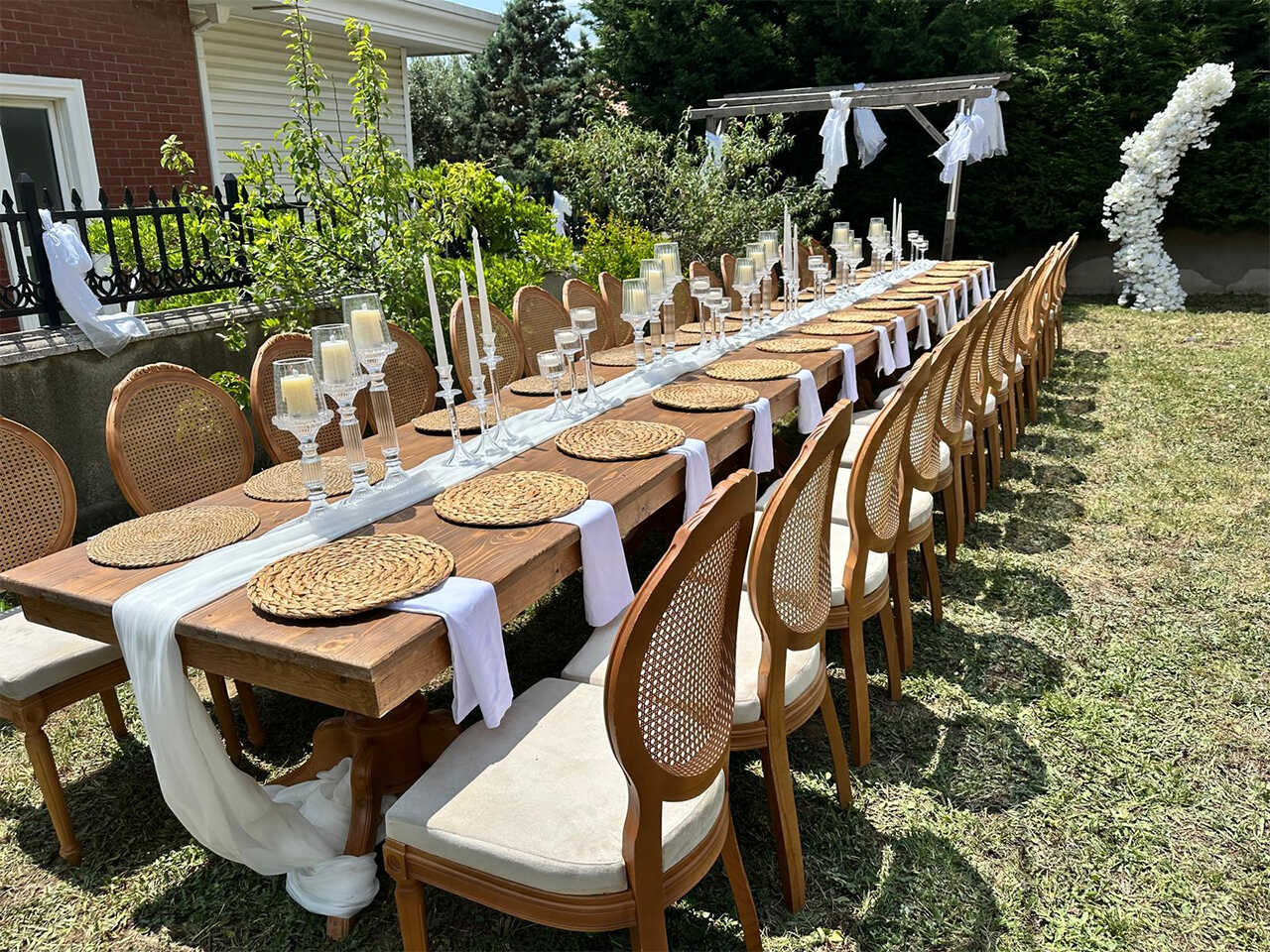 hazeran-masa-sandalye-kiralama-fiyatlari